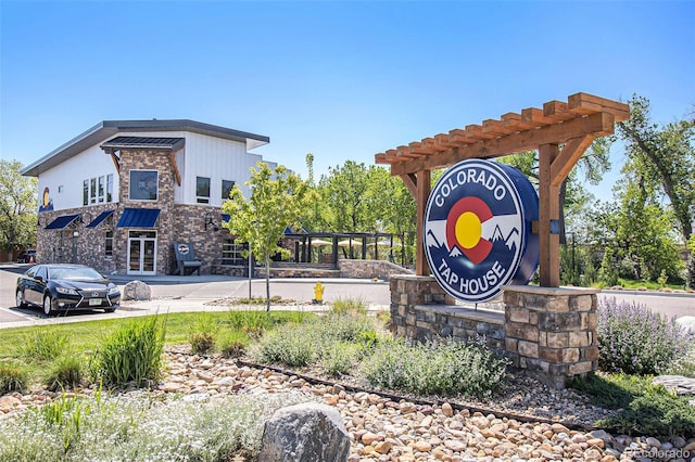 6731 Devinney St, Arvada, CO 80004 - view of community / neighborhood sign