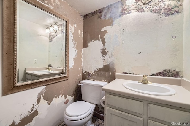 2370 Redwood Ave, Lafayette, CO 80026 - bathroom featuring vanity