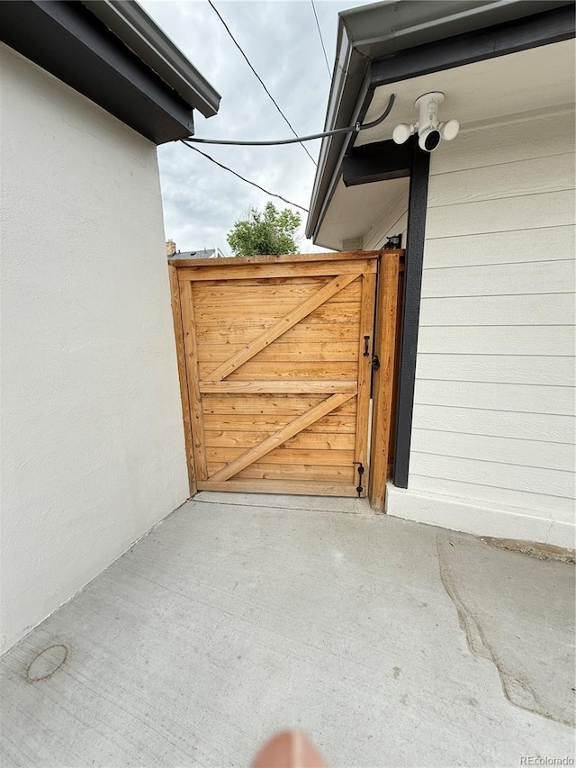 1694 Xanthia St, Denver, CO 80220 - view of gate