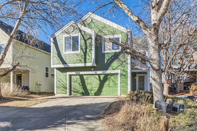 view of front property featuring a garage