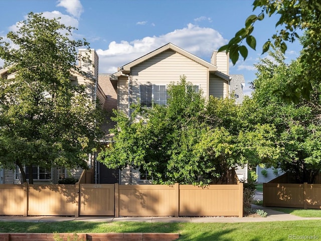 12494 Tennessee Cir, Aurora, CO 80012 - photo 3