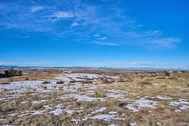 view of local wilderness with a mountain view