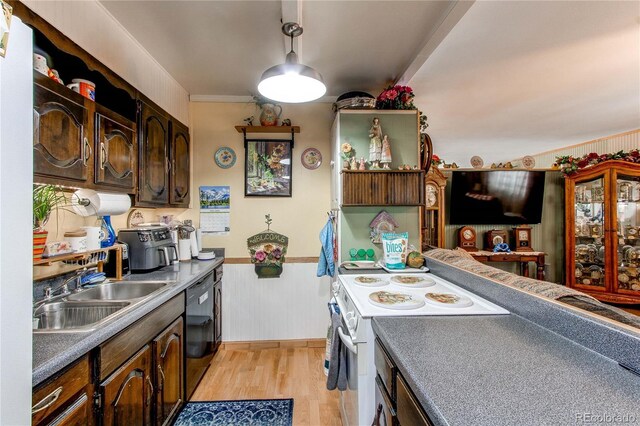 840 Essex Dr, Thornton, CO 80229 - photo 10