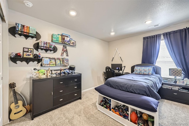 745 N Tempe St, Aurora, CO 80018 - bedroom featuring baseboards, carpet, recessed lighting, and visible vents