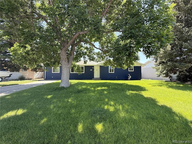556 M Ave, Limon, CO 80828 - view of front of home with a front yard