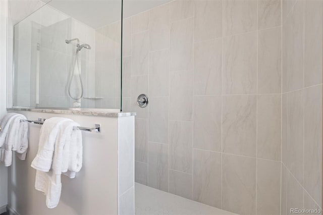 20396 E Berry Pl, Centennial, CO 80015 - bathroom with a walk in shower
