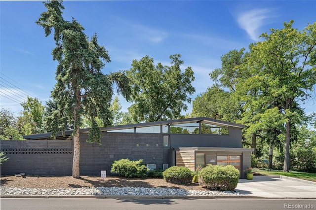 view of front of house featuring a garage