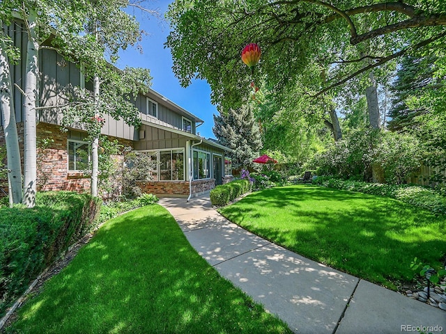 7335 S Milwaukee Way, Centennial, CO 80122 - view of green lawn