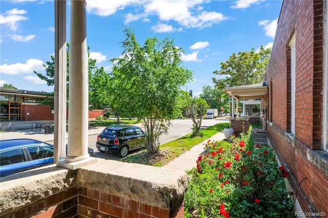 22 E Bayaud Ave, Denver, CO 80209 - view of yard