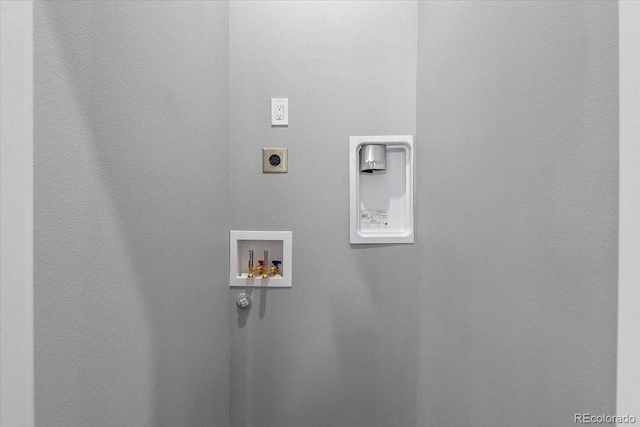 813 E B St, Pueblo, CO 81003 - washroom featuring hookup for a washing machine and electric dryer hookup