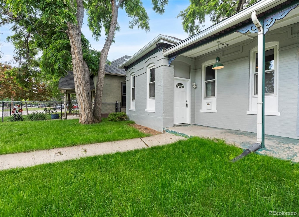 2737 N Marion St, Denver, CO 80205 - photo 1