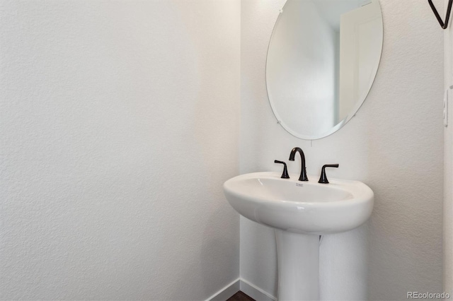 9237 Truckee Ct, Commerce City, CO 80022 - photo 2