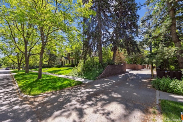 2222 E 7th Avenue Parkway, Denver, CO 80206 - view of road