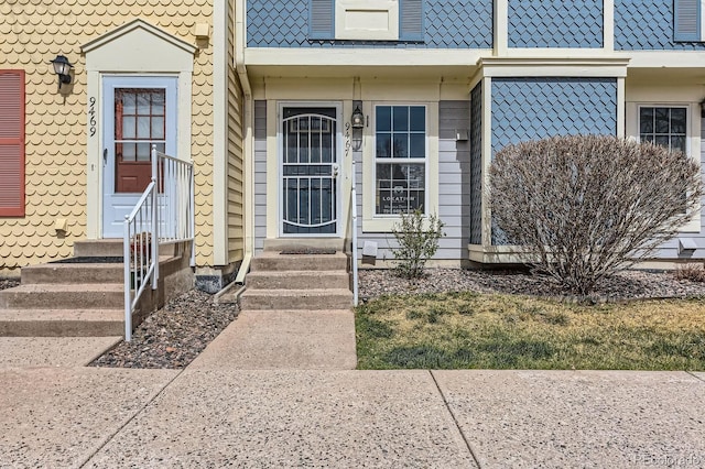 view of property entrance