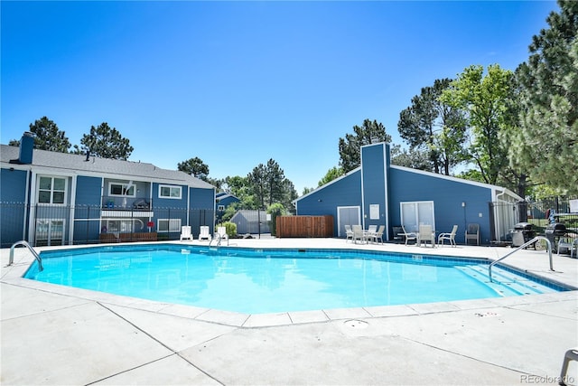 7185 S Gaylord St Unit A, Littleton, CO 80122 - community pool with a patio
