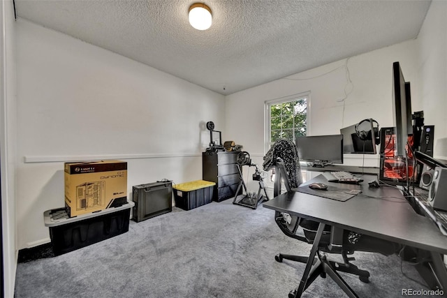 2279 S Lewiston St, Aurora, CO 80013 - carpeted office with a textured ceiling