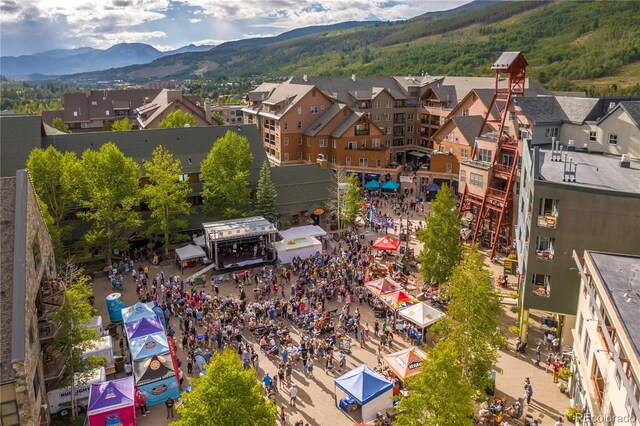 bird's eye view with a mountain view