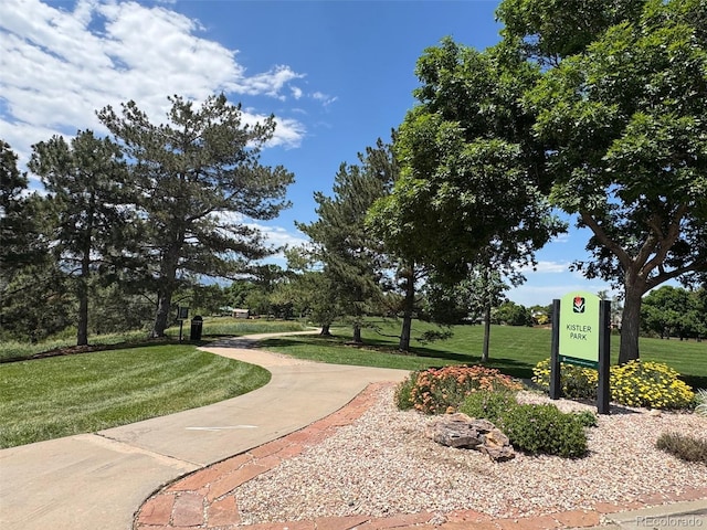 517 Chiswick Cir, Highlands Ranch, CO 80126 - view of community featuring a yard