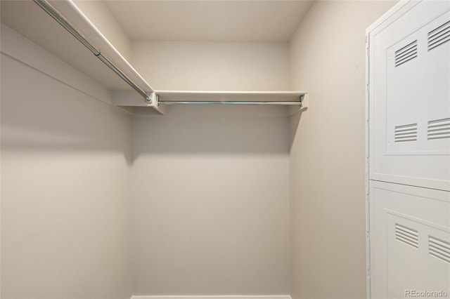 2374 S University Blvd Unit 202, Denver, CO 80210 - view of walk in closet
