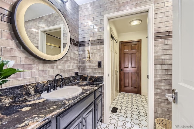 4681 S Columbine Ct, Cherry Hills Village, CO 80113 - bathroom with vanity and backsplash