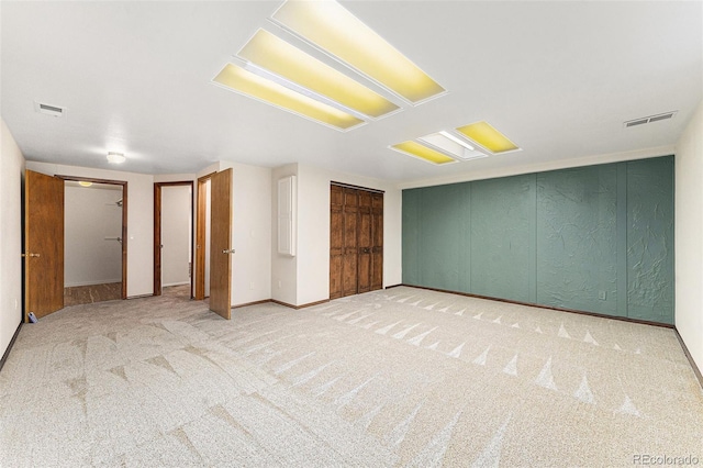 unfurnished bedroom featuring carpet floors