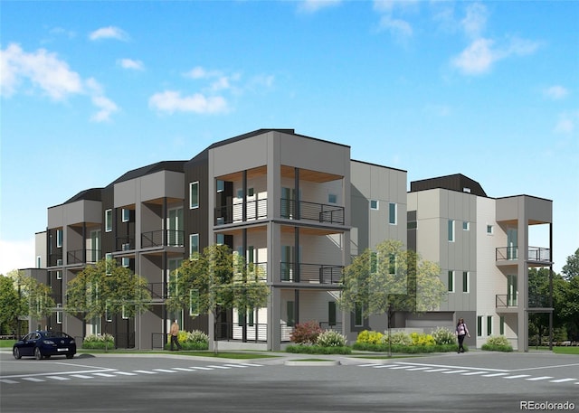 view of apartment building / complex