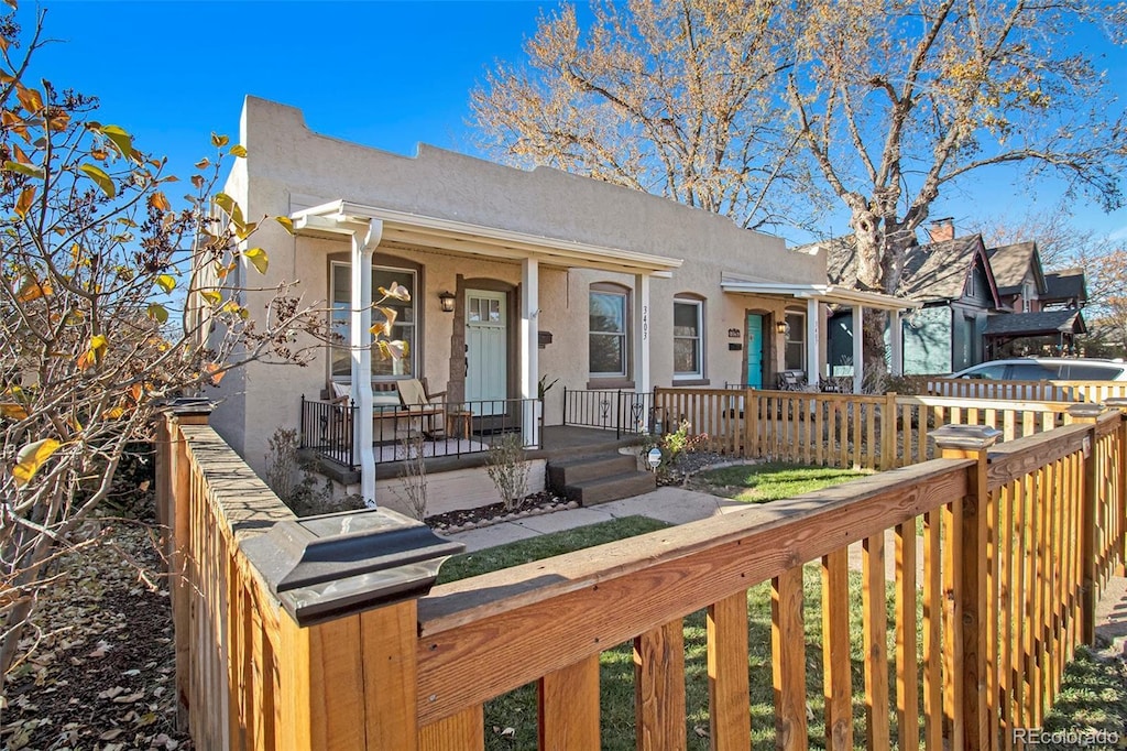 view of front of home with covered porch