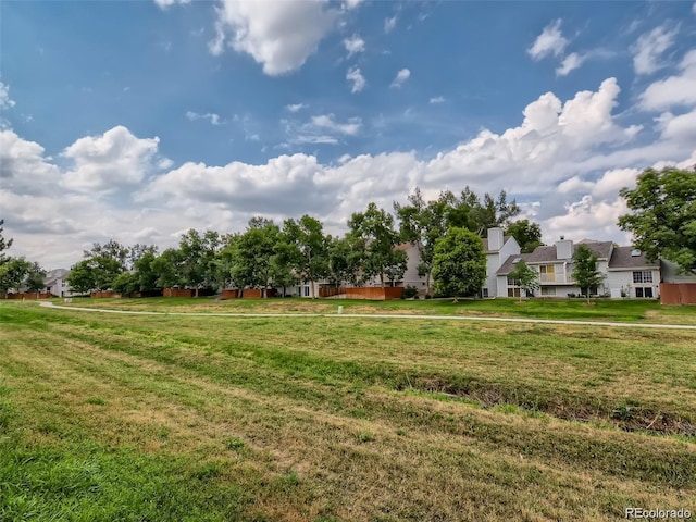 view of yard with a residential view