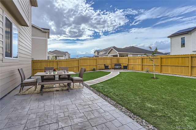 view of yard with a patio