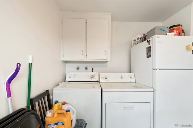 1512 E Monument St, Colorado Springs, CO 80909 - laundry area with washing machine and clothes dryer