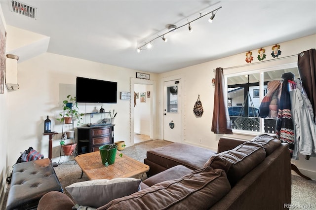 1512 E Monument St, Colorado Springs, CO 80909 - view of carpeted living room