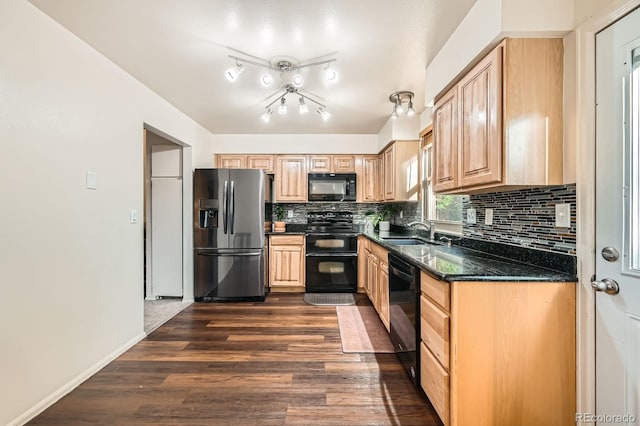 4049 S Nucla Way, Aurora, CO 80013 - kitchen with black appliances, light brown cabinets, decorative backsplash, and dark wood finished floors