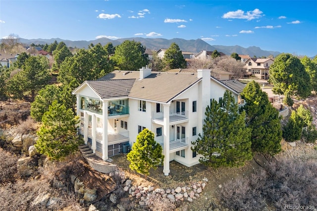 bird's eye view featuring a mountain view