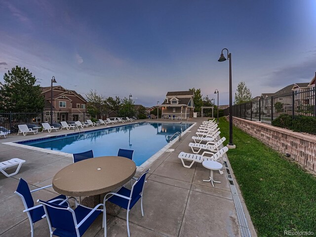 23545 E Platte Dr Unit C, Aurora, CO 80016 - community pool with a patio