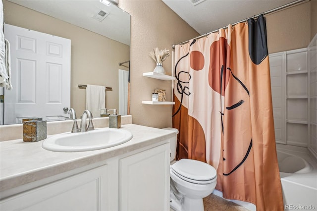 full bathroom featuring toilet, vanity, and shower / bath combo