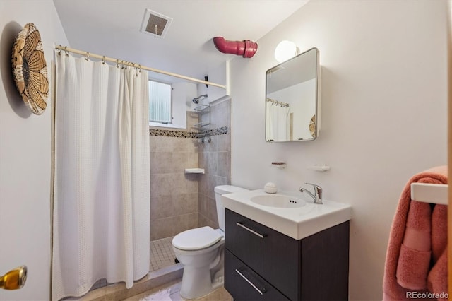 2431 S York St, Denver, CO 80210 - full bathroom with vanity and a tile shower