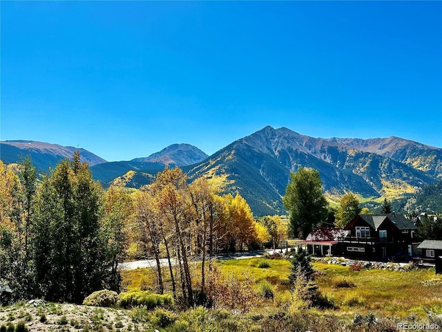 property view of mountains