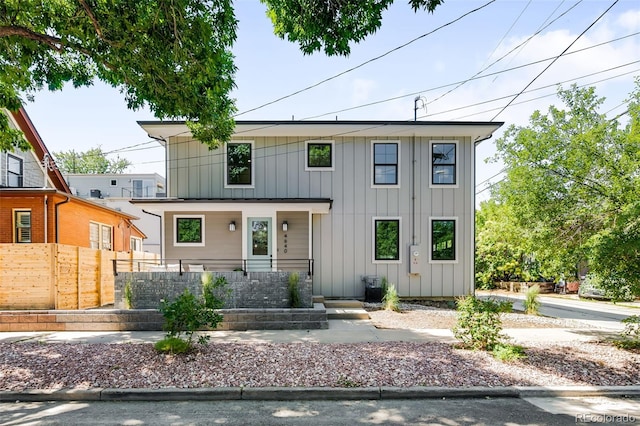4640 W 39th Ave, Denver, CO 80212 - view of front of home featuring board and batten siding