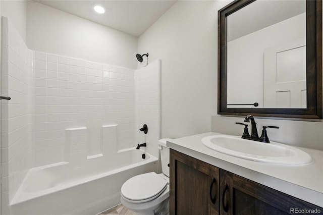 260 E 4th St, Berthoud, CO 80513 - full bath with toilet, vanity, bathing tub / shower combination, and recessed lighting