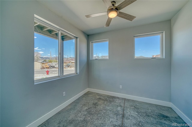 empty room with ceiling fan