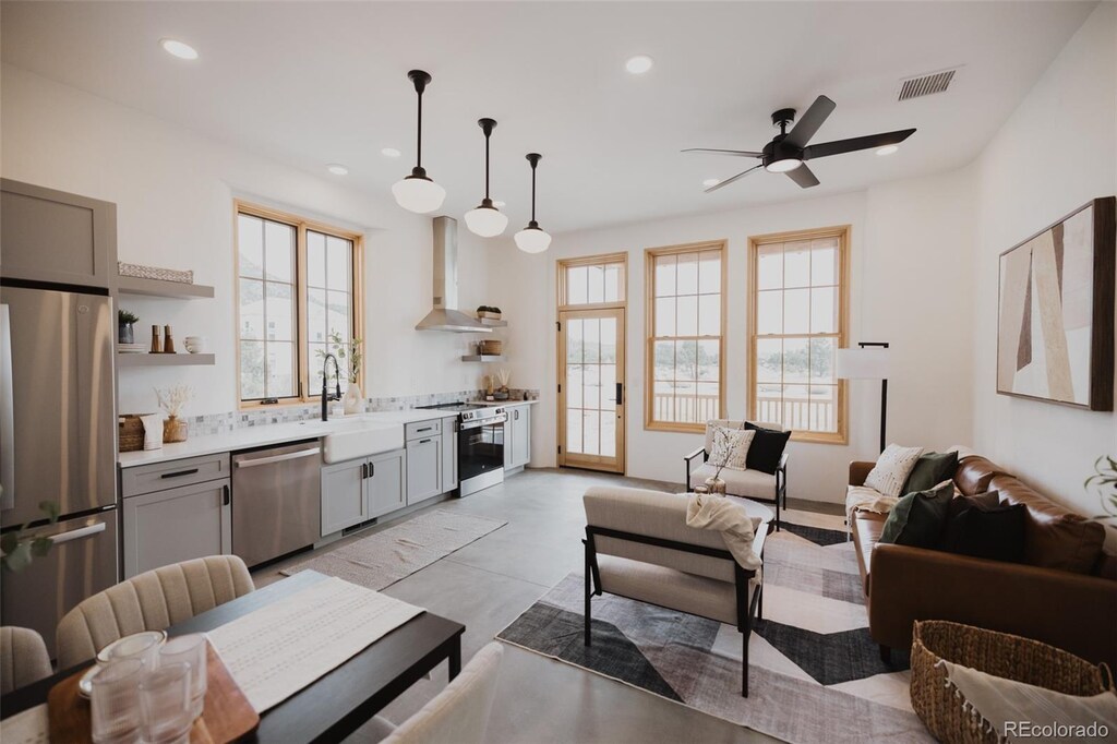 760 E Pine St, Buena Vista, CO 81211 - photo 1
