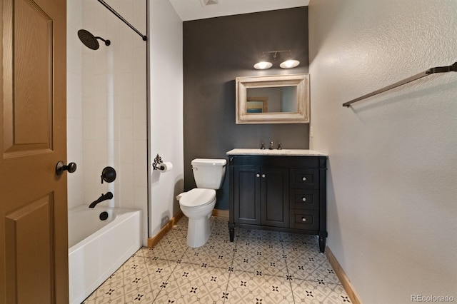 776 Hilltop Rd, Palmer Lake, CO 80133 - bathroom with baseboards, toilet, vanity, and shower / bathtub combination