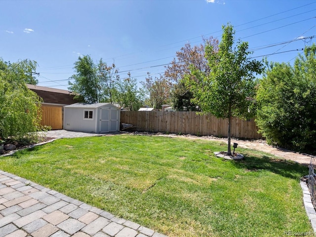 4740 W Wyoming Pl, Denver, CO 80219 - view of yard