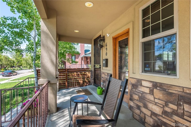 690 S Emerson St, Denver, CO 80209 - view of porch