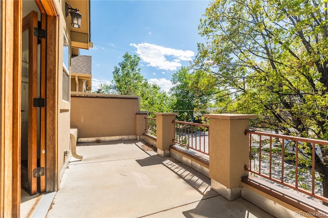 690 S Emerson St, Denver, CO 80209 - view of patio / terrace