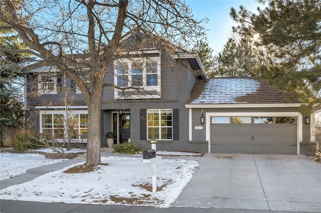 view of front property featuring a garage