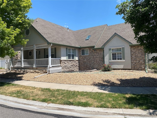 view of front of home featuring a porch