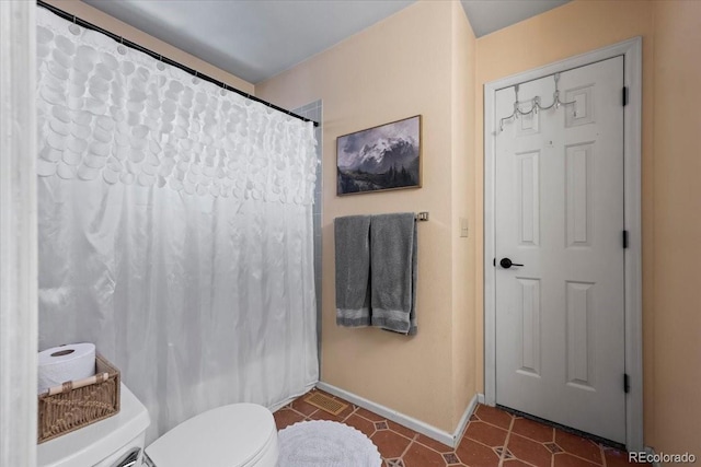 8051 W 78th Cir, Arvada, CO 80005 - full bath with tile patterned flooring and curtained shower