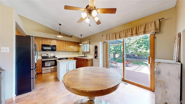 507 S 9th St, Berthoud, CO 80513 - photo 5