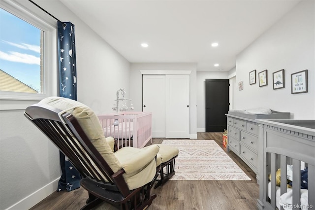 living area featuring dark hardwood / wood-style flooring